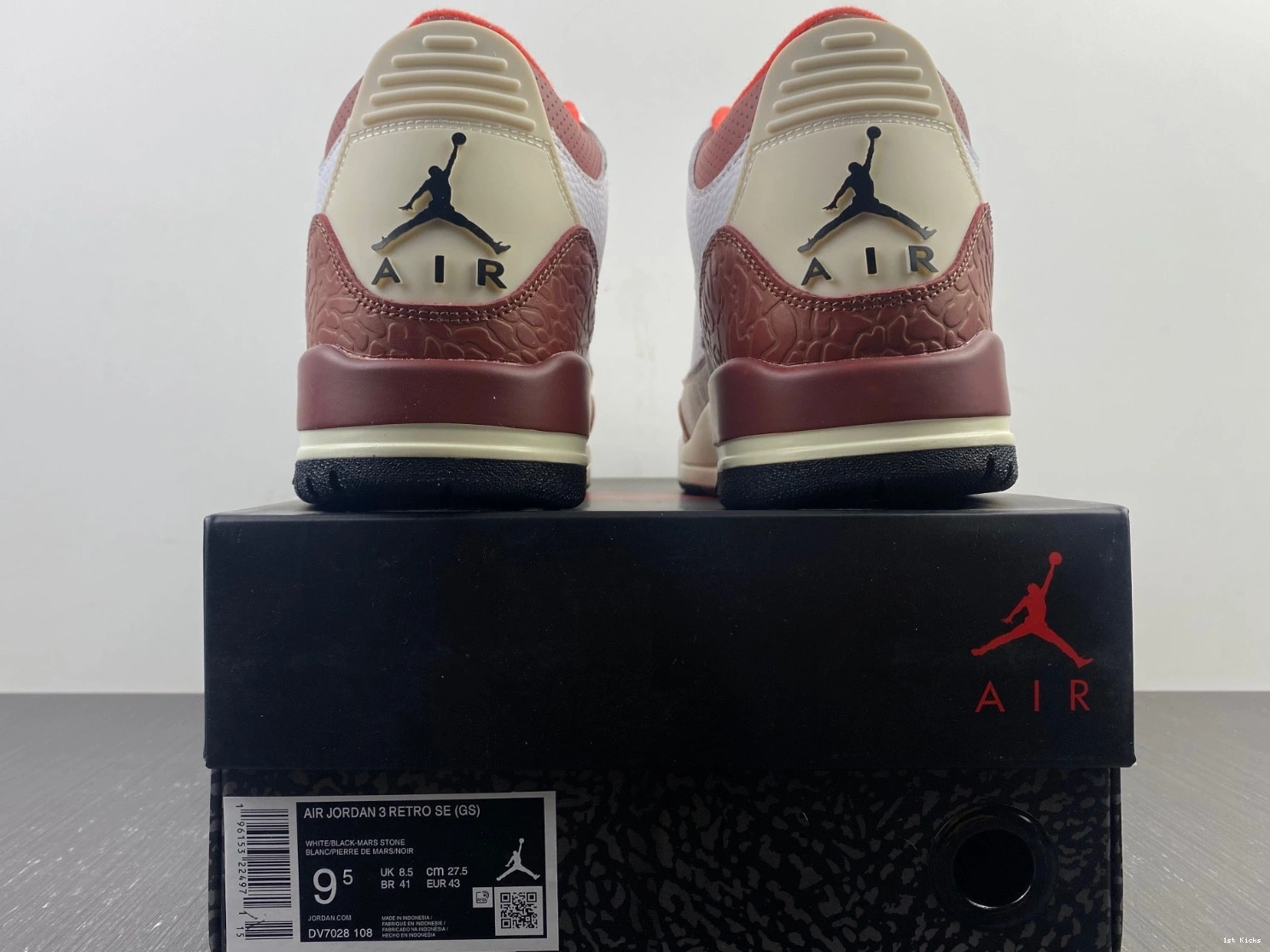 Jordan 3 